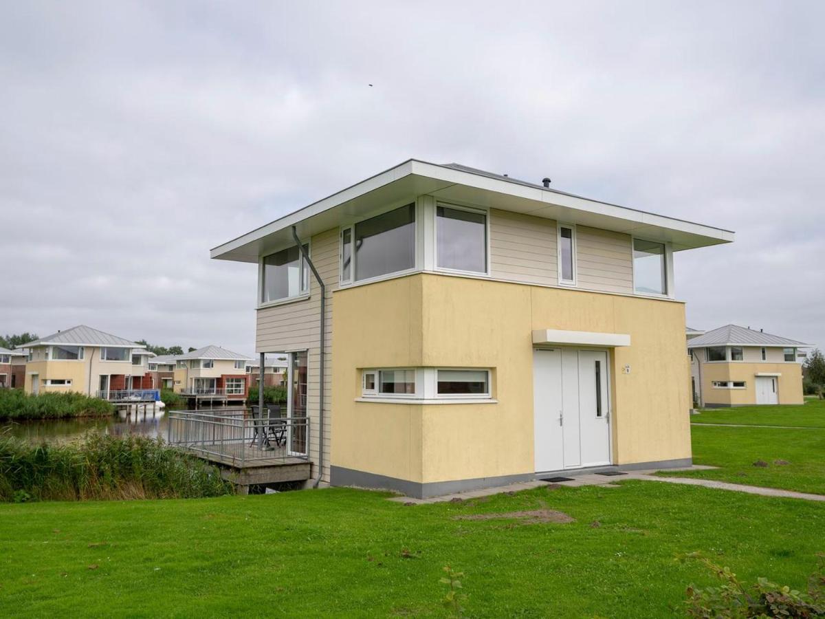 Luxury 4-Person Residence In The Holiday Park Landal Esonstad Anjum Exterior photo